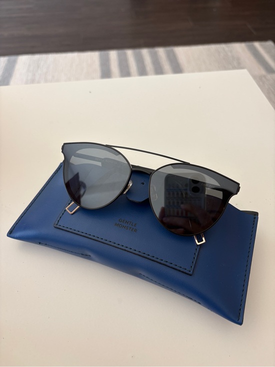 GENTLE MONSTER Accessories - GENTLE MONSTER Last Bow Sunglasses
